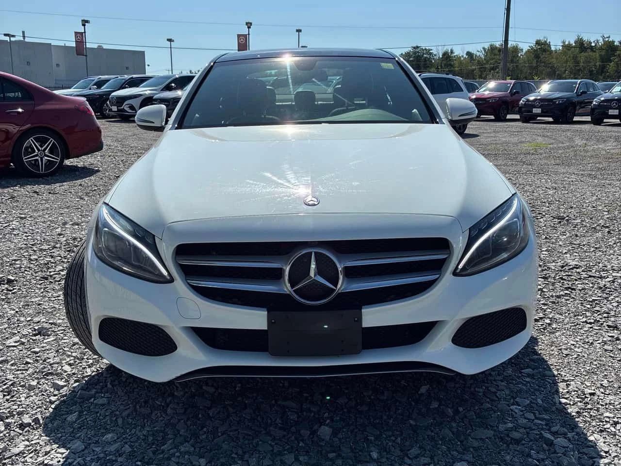 Mercedes-Benz C 300 4MATIC | CARFAX | АВТОКРЕДИТ БЕЗ ПЪРВОНАЧАЛНА, снимка 2 - Автомобили и джипове - 55494988