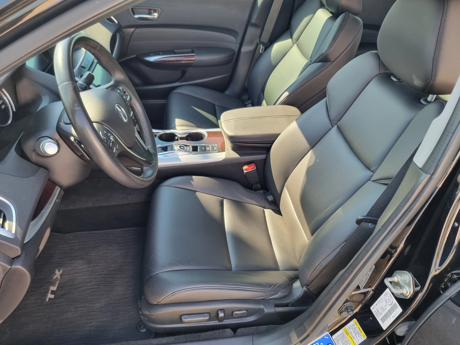 Acura TLX, снимка 15 - Автомобили и джипове - 55709570