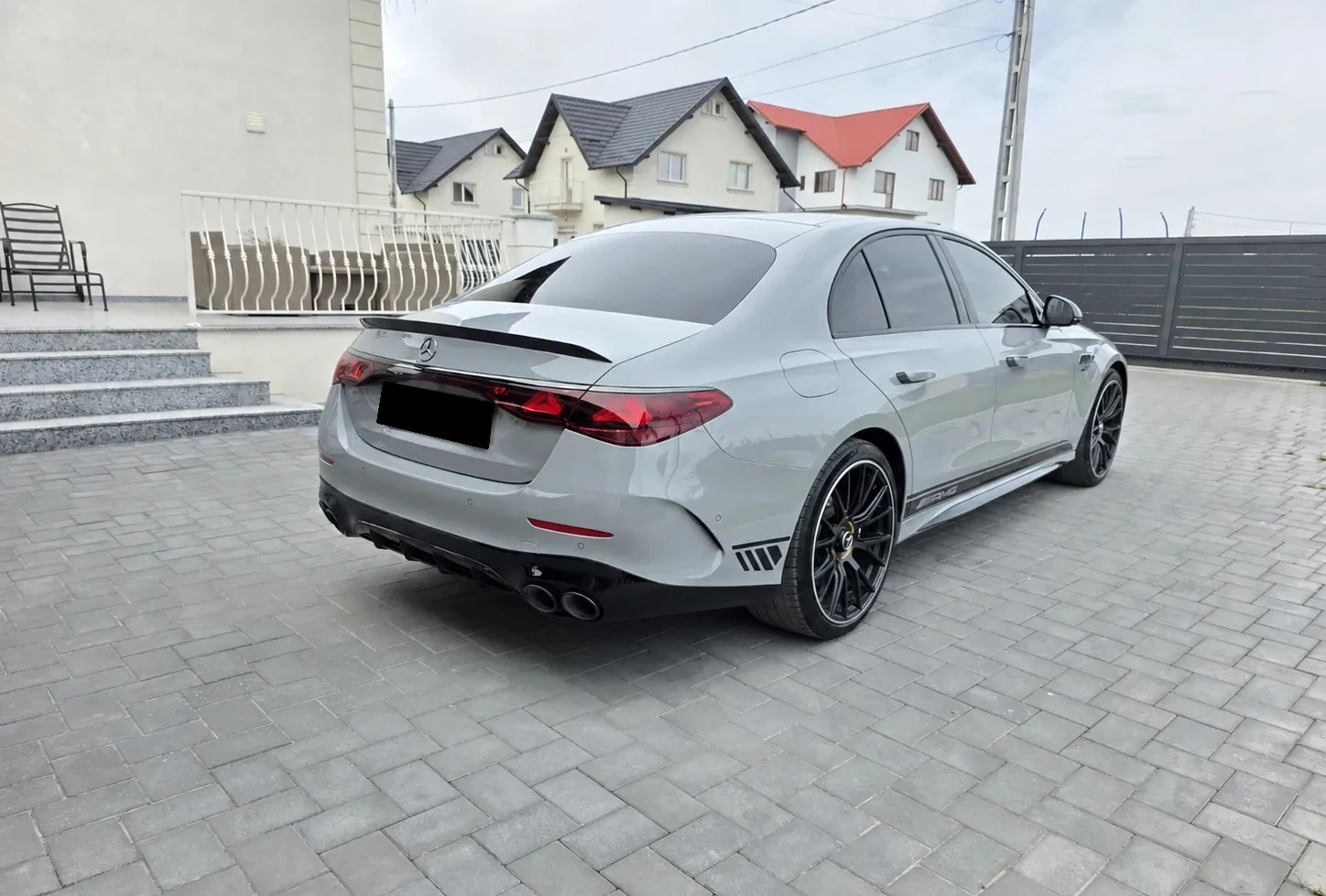 Mercedes-Benz E 53 AMG 4Matic+ Edition 1 Plug-In Hybrid, снимка 2 - Автомобили и джипове - 55829356
