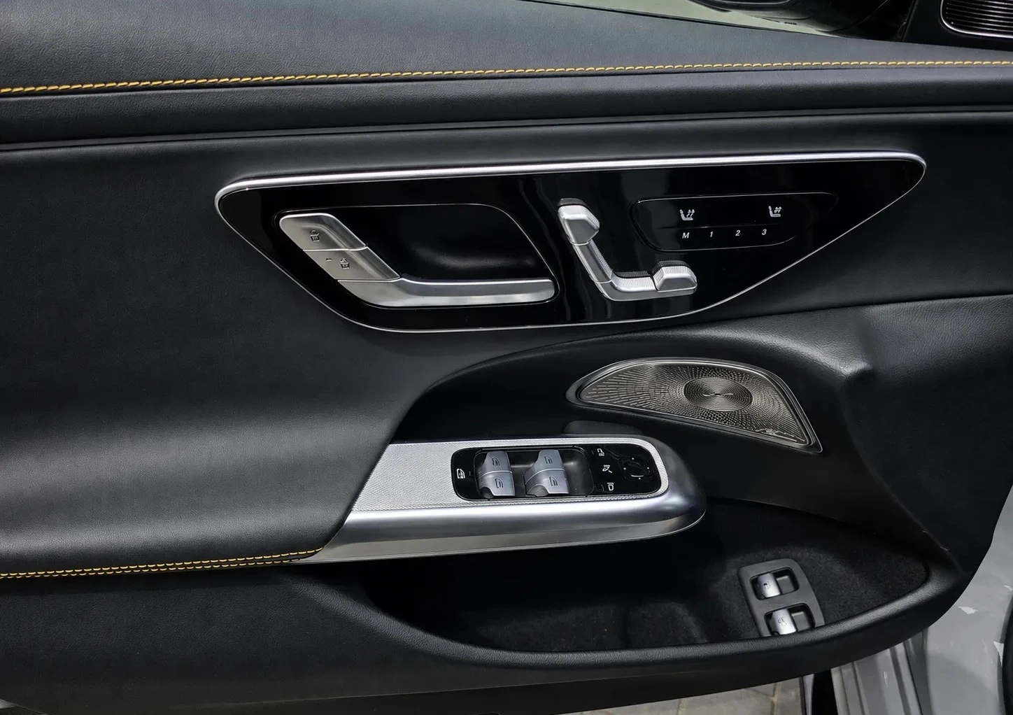 Mercedes-Benz E 53 AMG 4Matic+ Edition 1 Plug-In Hybrid, снимка 6 - Автомобили и джипове - 55829356