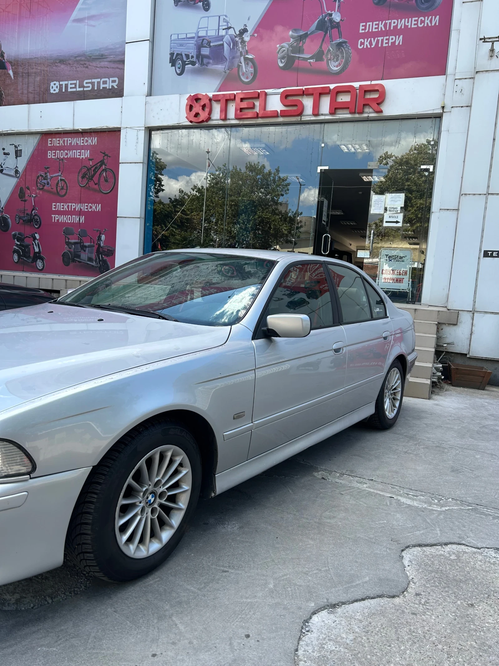 BMW 525, снимка 2 - Автомобили и джипове - 56523075