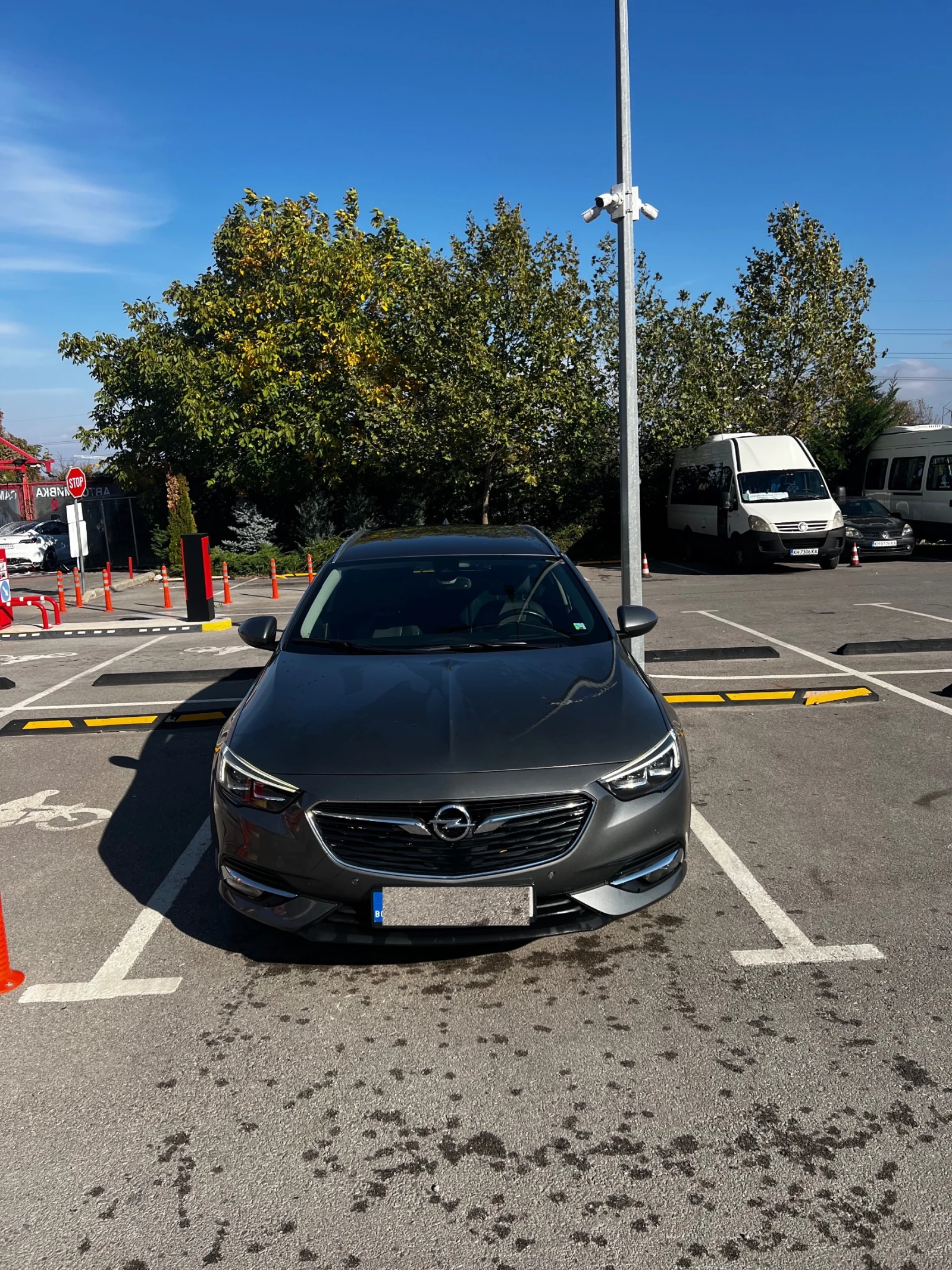 Opel Insignia Sports Tourer 2.0 CDTI 170кс AT8 / Exclusive