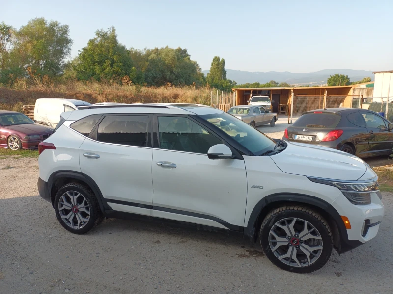 Kia Seltos 1.6 T-GDI AWD, снимка 3 - Автомобили и джипове - 52593126