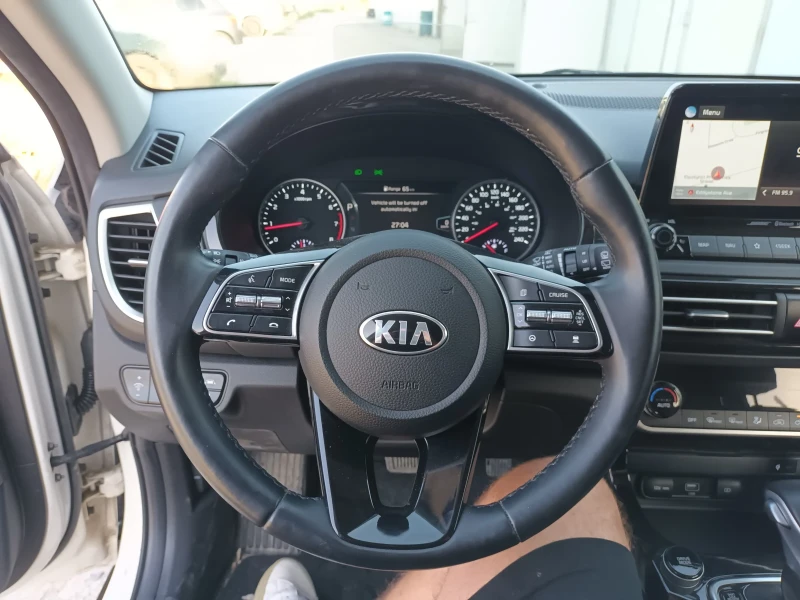 Kia Seltos 1.6 T-GDI AWD, снимка 11 - Автомобили и джипове - 52593126