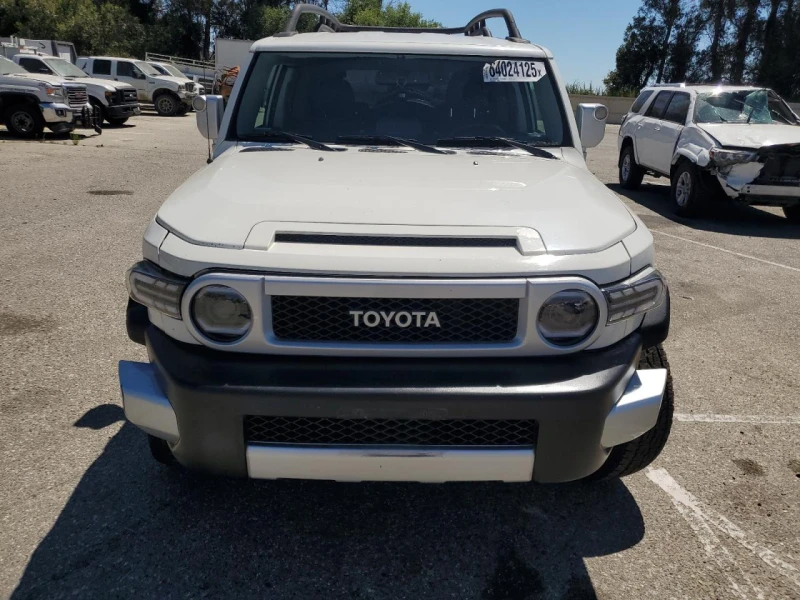 Toyota Fj cruiser 2010 TOYOTA FJ CRUISER - 30500 лв. - 79079262 1