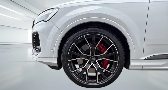 Audi SQ7 Quattro = Black Optic Plus = Night Vision Гаранция, снимка 5 - Автомобили и джипове - 54441783