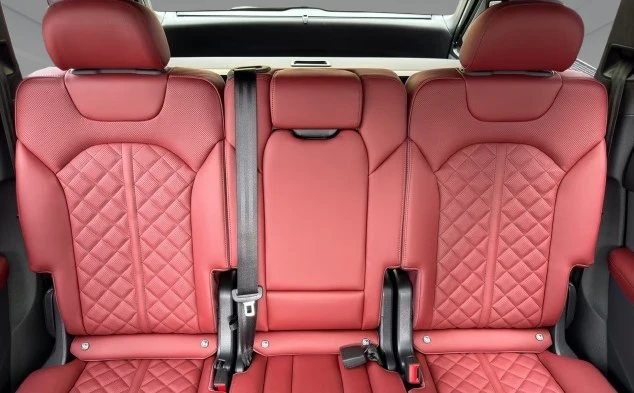 Audi SQ7 Quattro = Black Optic Plus = Night Vision Гаранция, снимка 11 - Автомобили и джипове - 54441783