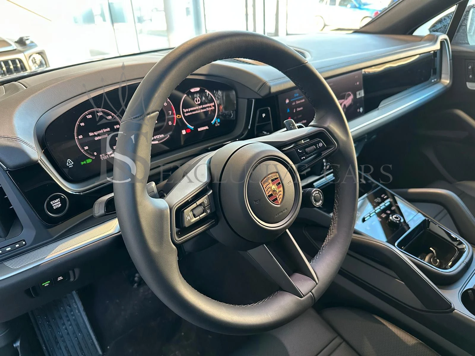 Porsche Cayenne COUPE* PANORAMA* MATRIX* 360*  - изображение 7