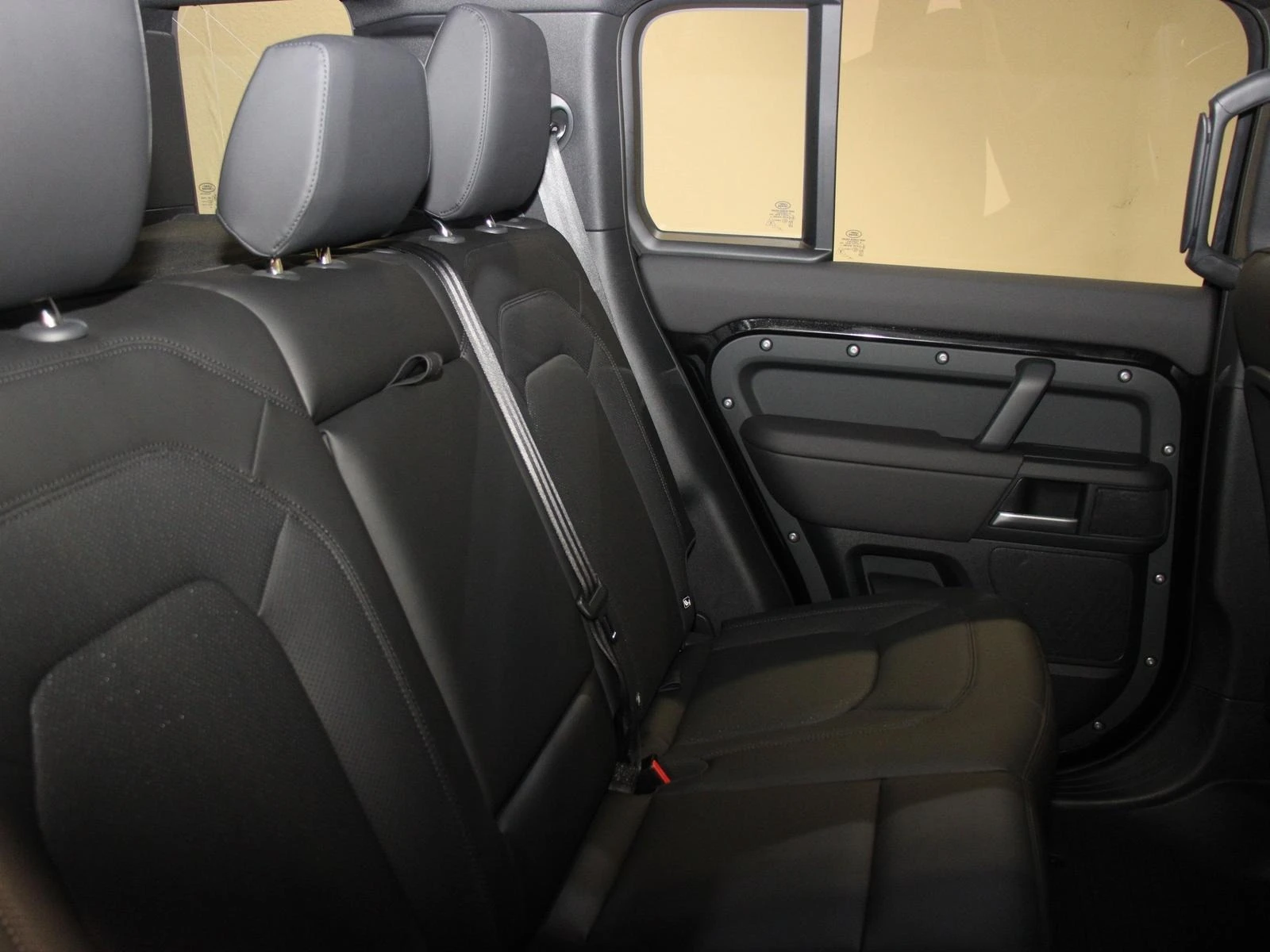 Land Rover Defender D300 X-DYNAMIC/PANO/360/MERIDIAN/HEAD UP/ | Mobile.bg   15