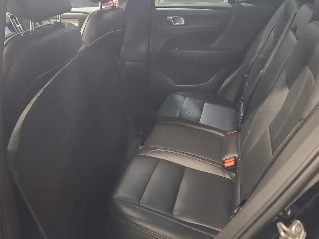 Volvo XC40 MOMENTUM  CARFAX | Mobile.bg � ����������� 12