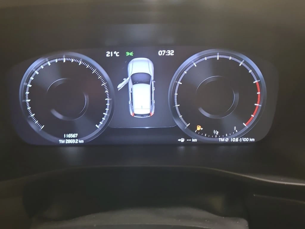 Volvo XC40 MOMENTUM  CARFAX | Mobile.bg � ����������� 9