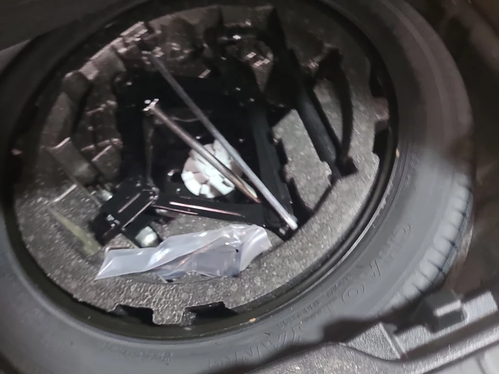 Volvo XC40 MOMENTUM  CARFAX | Mobile.bg � ����������� 14