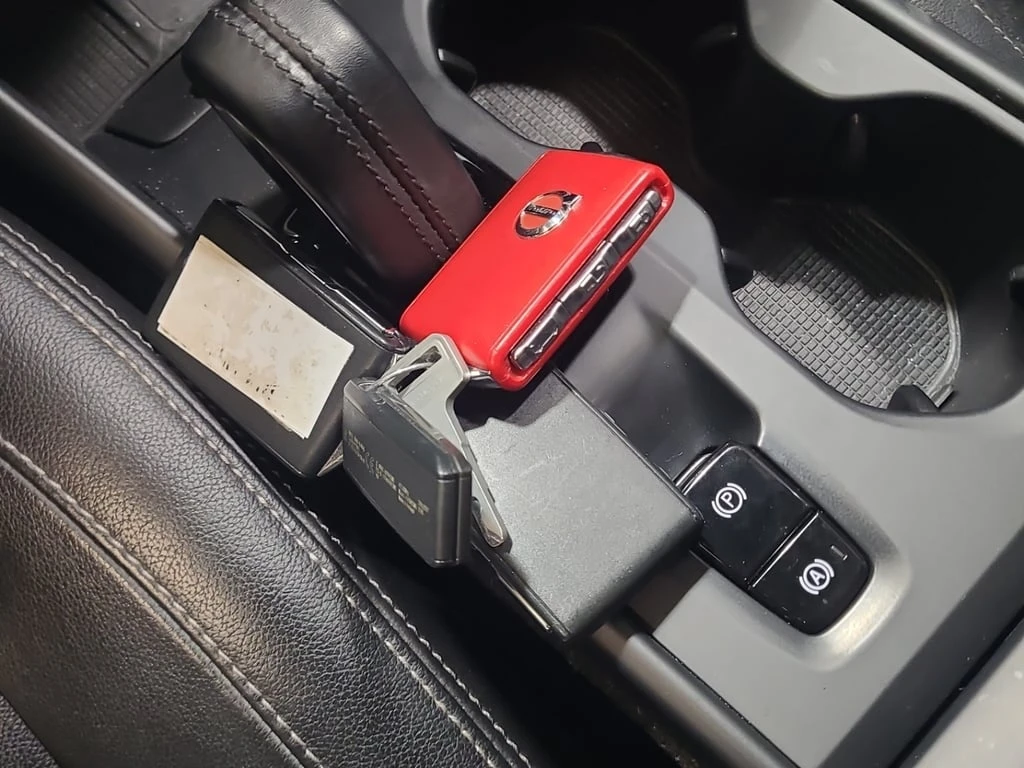 Volvo XC40 MOMENTUM  CARFAX | Mobile.bg � ����������� 8