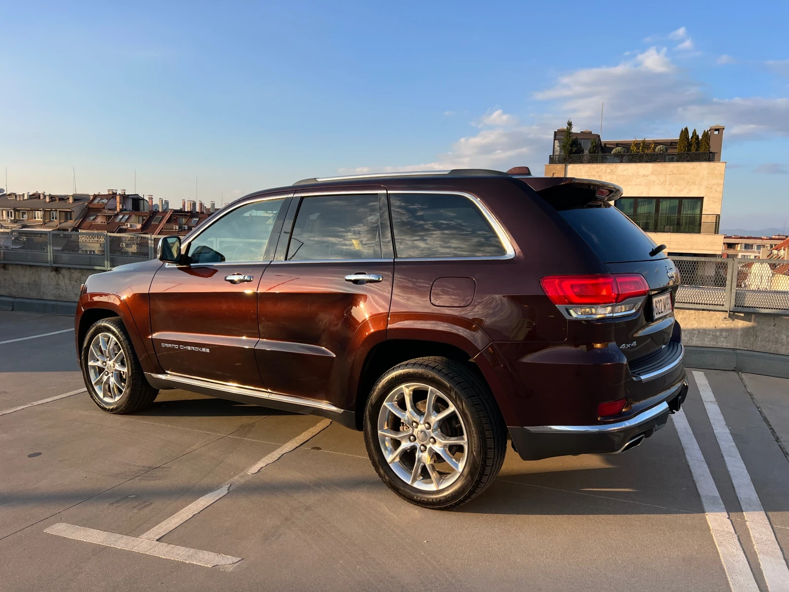 Jeep Grand cherokee 3.6 SUMMIT, снимка 3 - Автомобили и джипове - 53750254