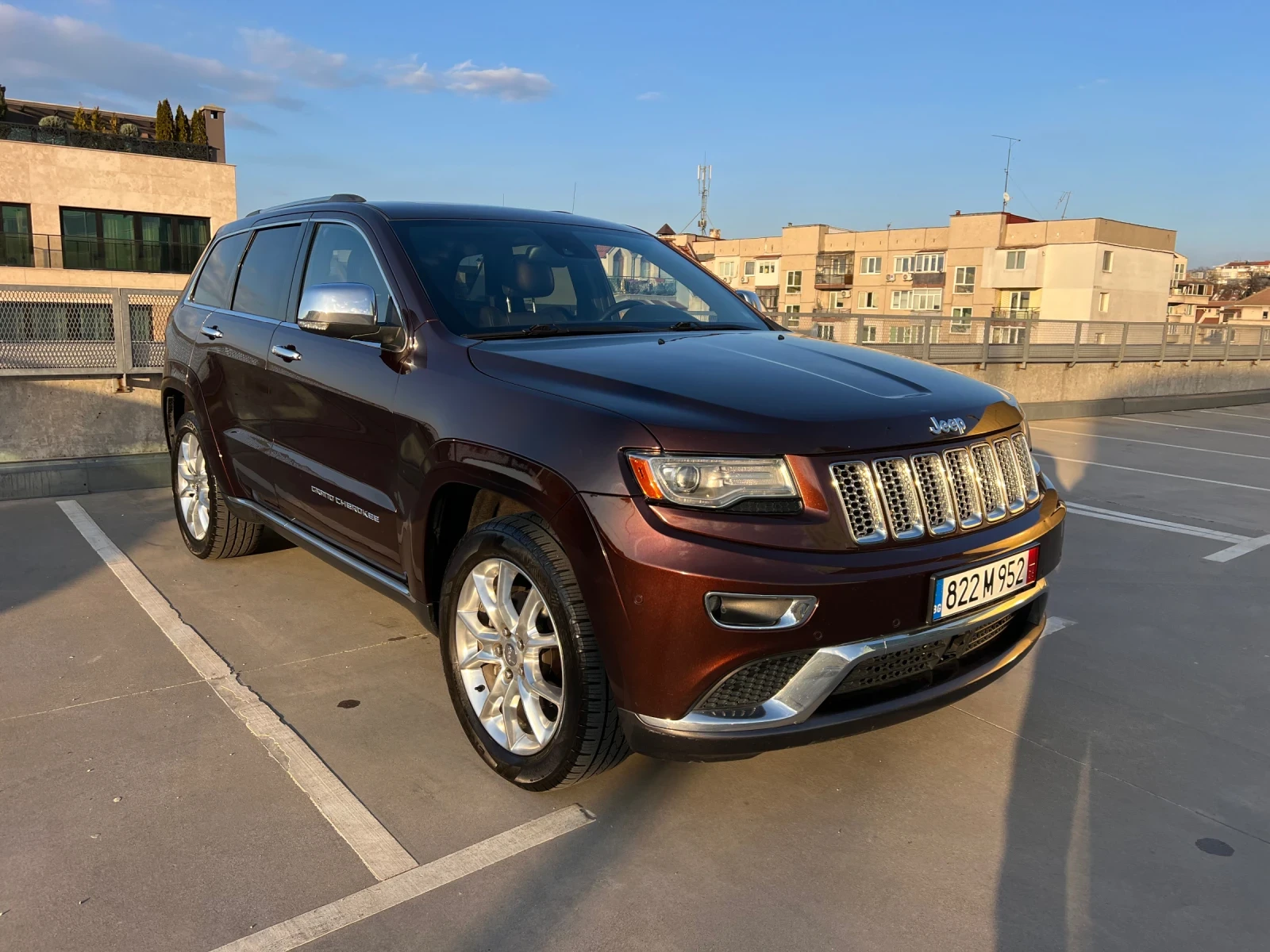 Jeep Grand cherokee 3.6 SUMMIT, снимка 9 - Автомобили и джипове - 53750254