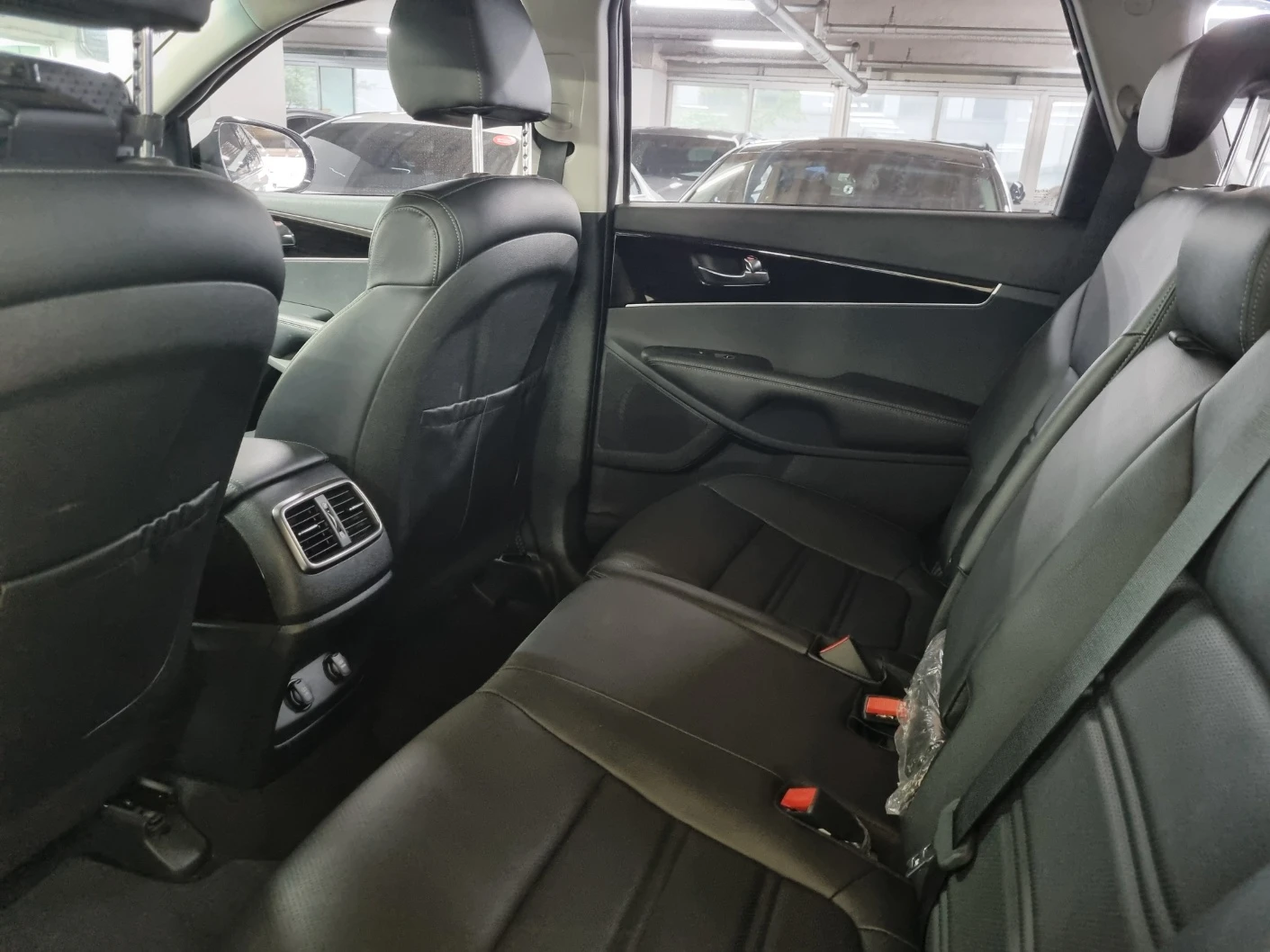 Kia Sorento, снимка 7 - Автомобили и джипове - 53878816