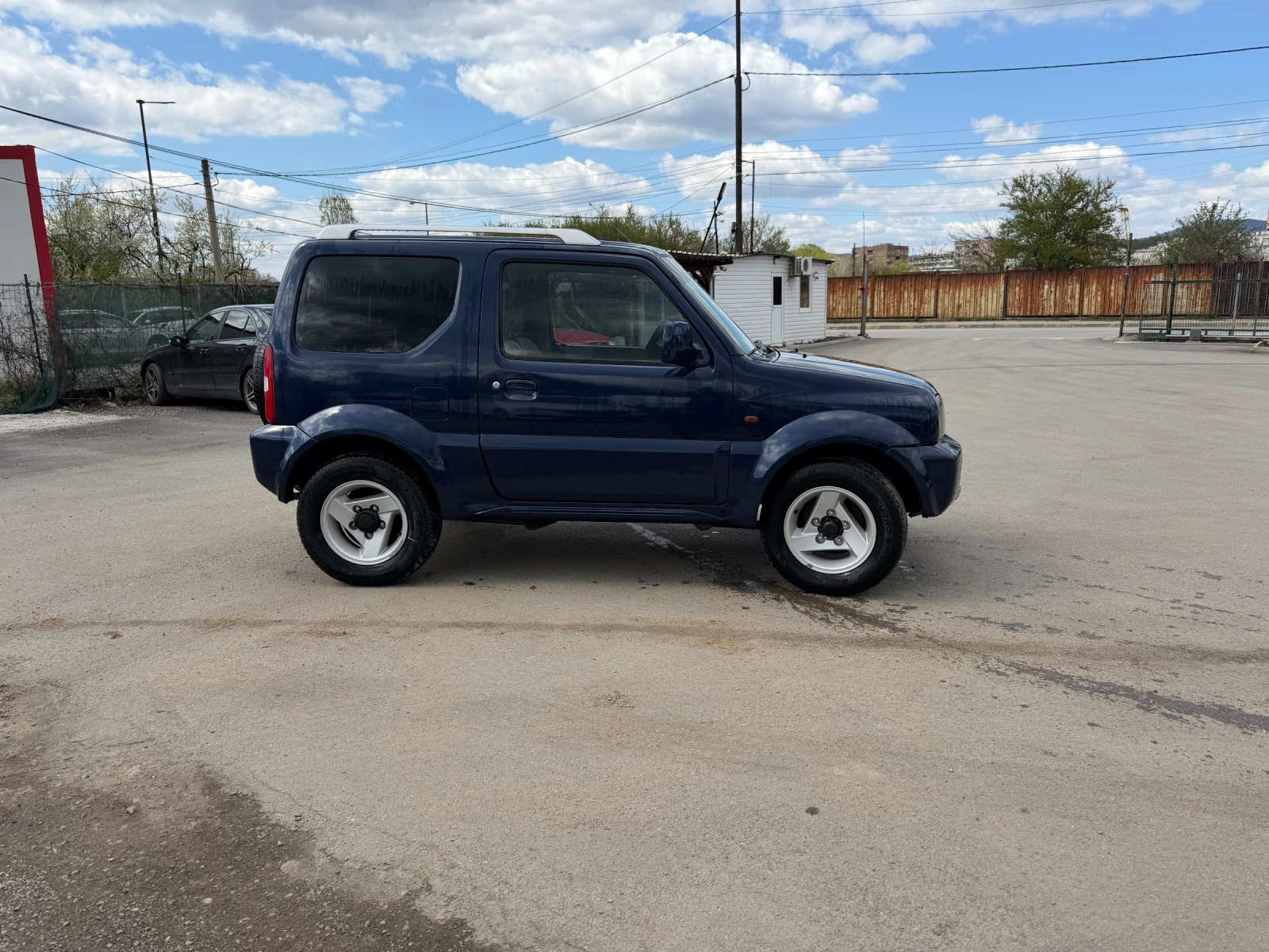 Suzuki Jimny 1.3 85 Без Ръжда , снимка 4 - Автомобили и джипове - 54295185