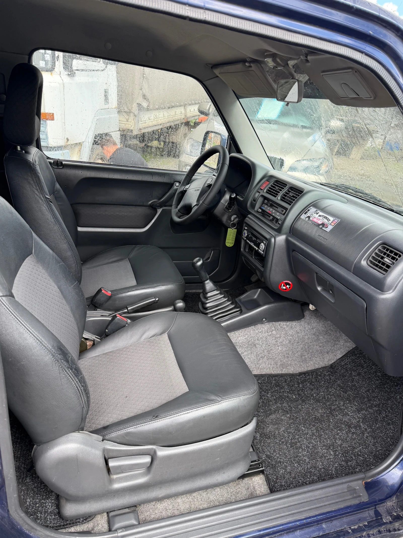 Suzuki Jimny 1.3 85 Без Ръжда , снимка 11 - Автомобили и джипове - 54295185