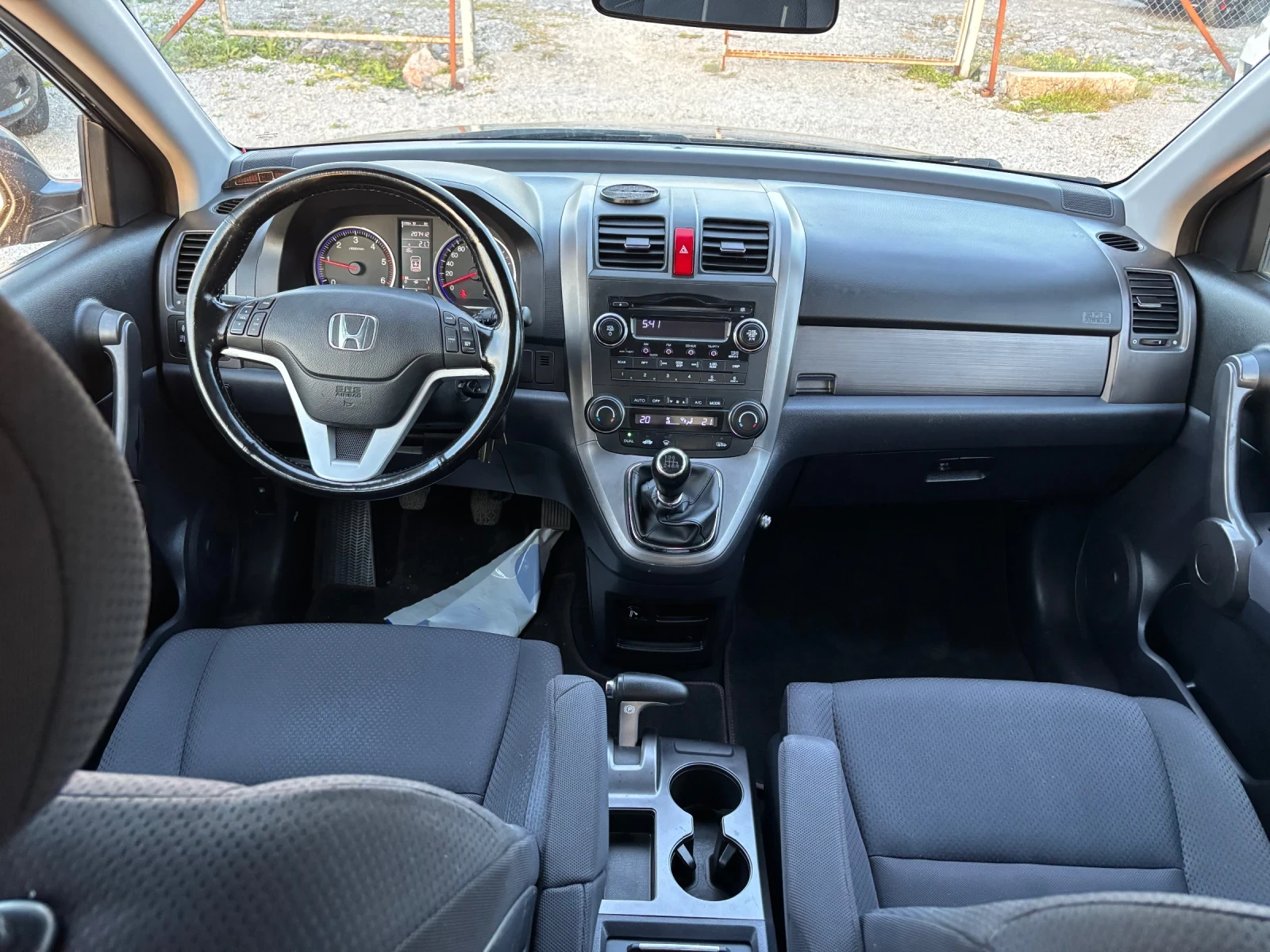 Honda Cr-v 2.2-140кс, снимка 10 - Автомобили и джипове - 54346680