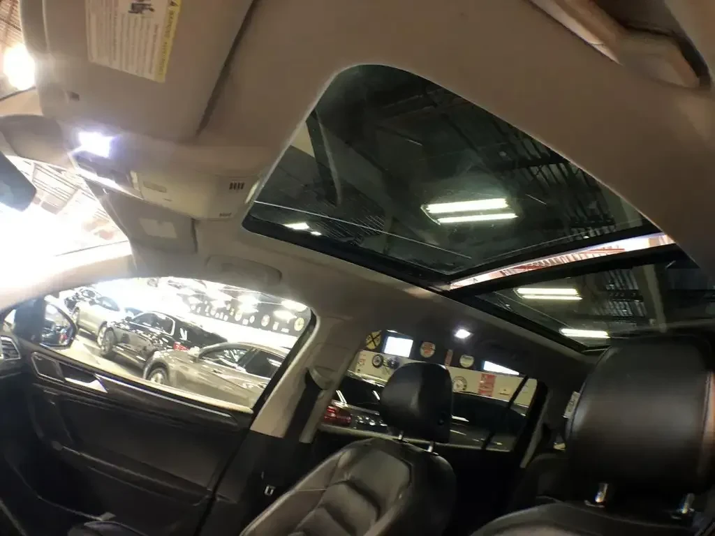 VW Tiguan Highline 4MOTION | Panoramic | Blind Spot | CarPla, снимка 6 - Автомобили и джипове - 55823118