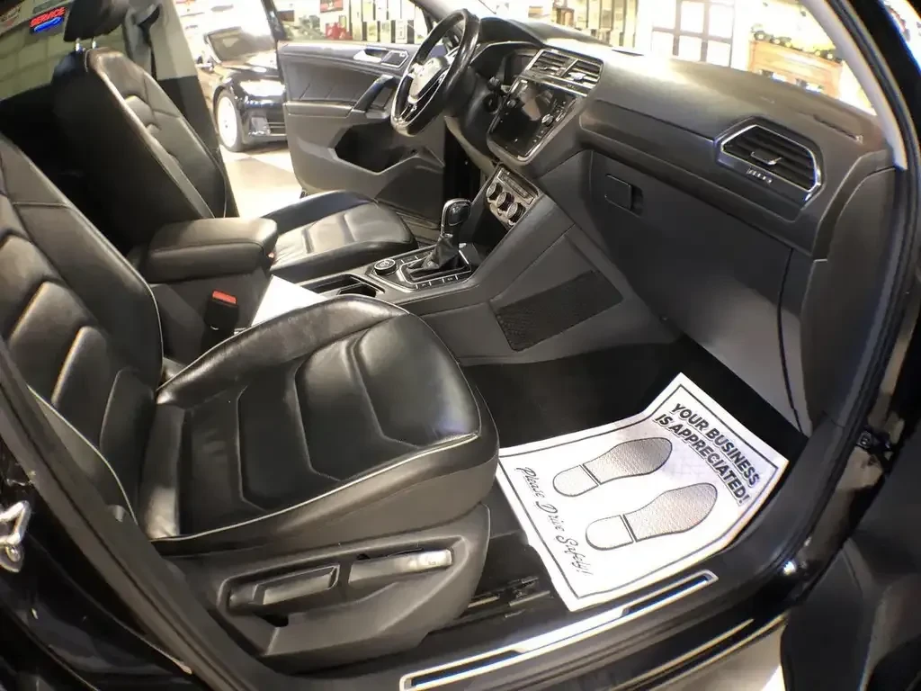 VW Tiguan Highline 4MOTION | Panoramic | Blind Spot | CarPla, снимка 16 - Автомобили и джипове - 55823118