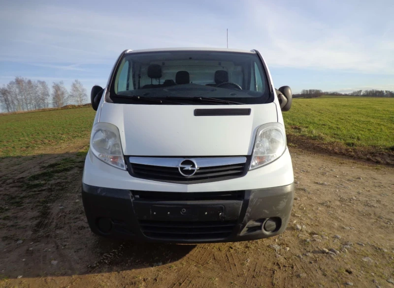 Opel Vivaro 2.0 dCi 2.5dCi 2.0 i 8 броя , снимка 9 - Бусове и автобуси - 48554577