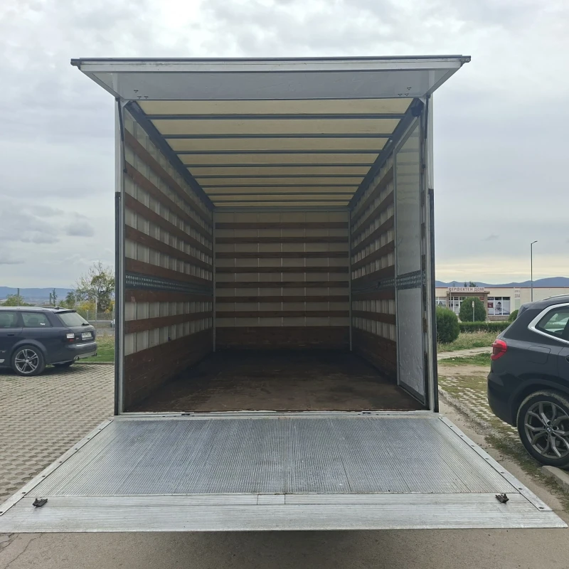 VW Crafter 2.0TDI ФУРГОН БОРД КЛИМА , снимка 9 - Бусове и автобуси - 52090831