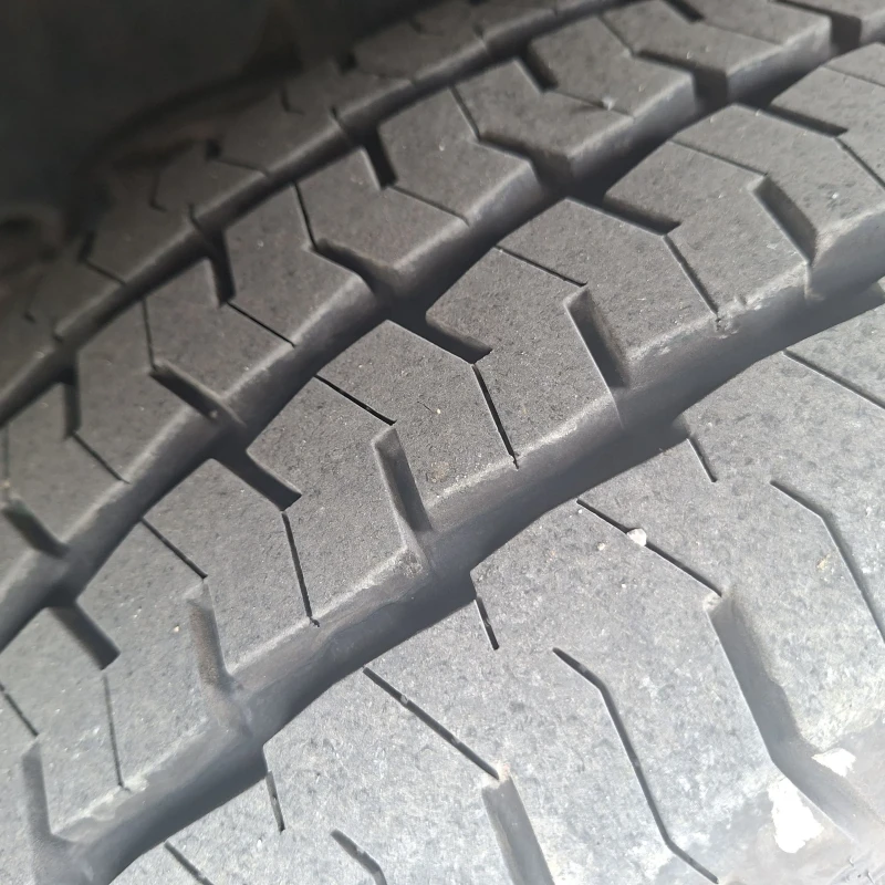 VW Crafter 2.0TDI ФУРГОН БОРД КЛИМА , снимка 8 - Бусове и автобуси - 52090831