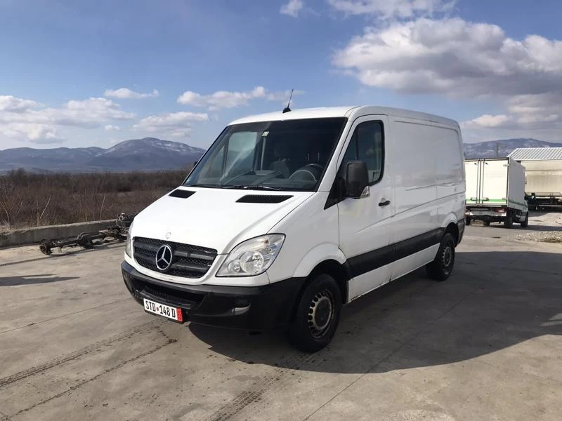 Mercedes-Benz 313 Sprinter НА ЧАСТИ, снимка 1 - Бусове и автобуси - 29550013