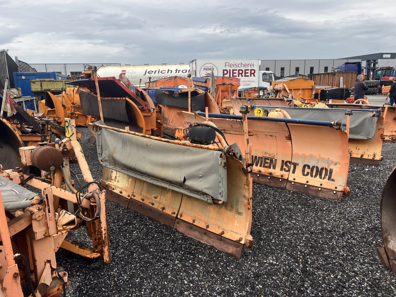     , ,  | Mobile.bg   15