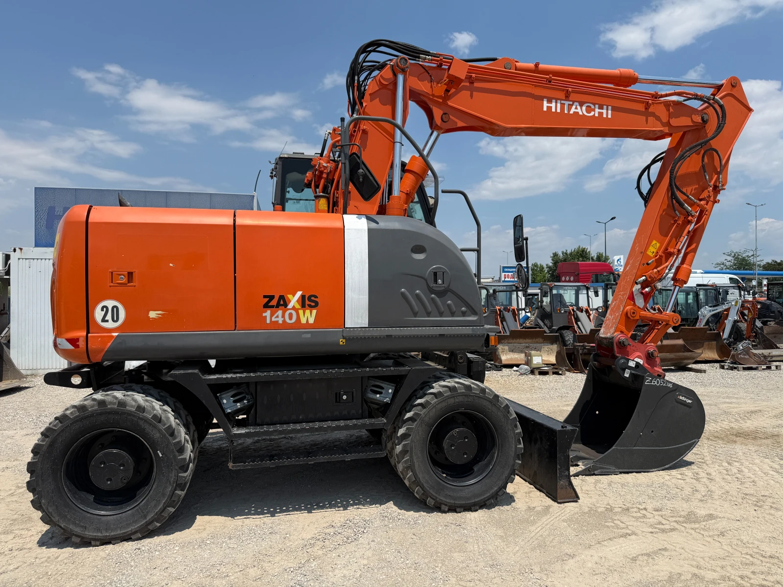 Багер Hitachi ZX 140 W-3, снимка 12 - Индустриална техника - 55560108