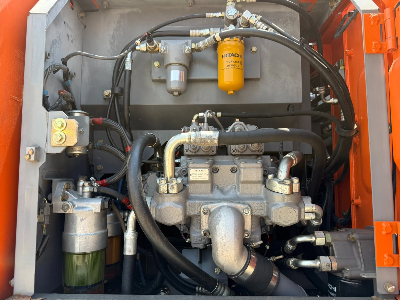 Багер Hitachi ZX 140 W-3, снимка 10 - Индустриална техника - 55560108