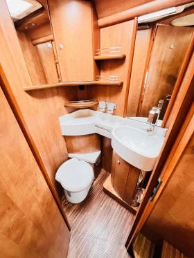 Кемпер Carthago Chic C-Line 4.7 Климатик, снимка 14