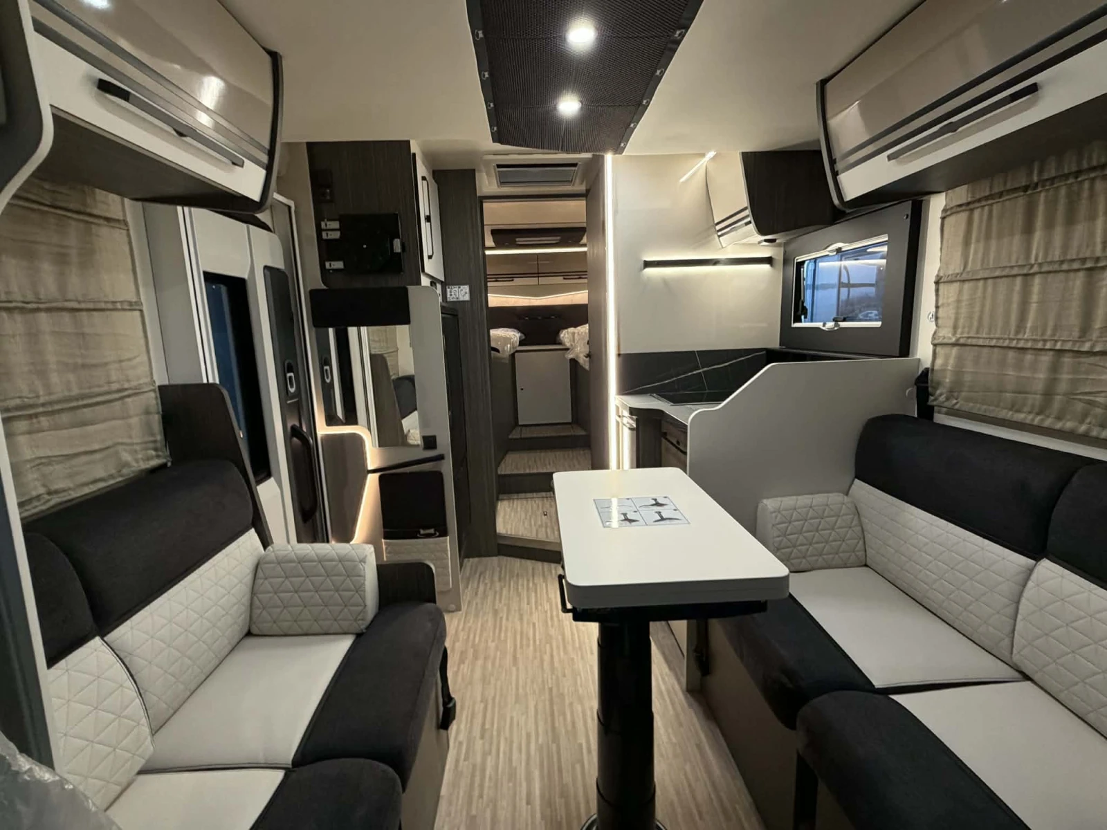 ������ McLouis MC4 870 2026 AT8 165�.�. | Mobile.bg � ����������� 3