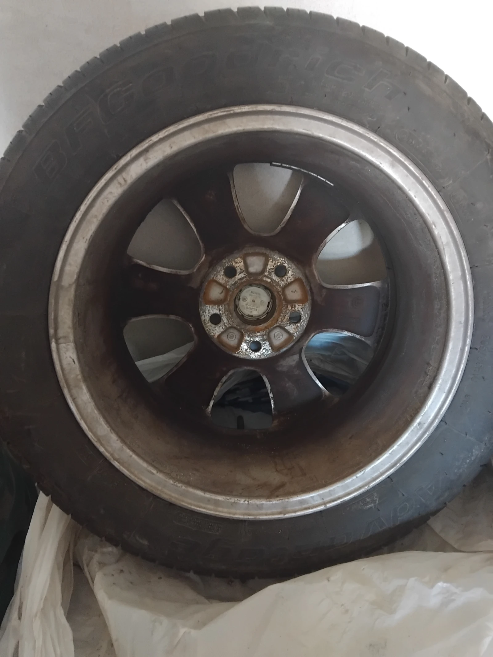 Гуми с джанти BF Goodrich 205/55R16, снимка 5 - Гуми и джанти - 54728901
