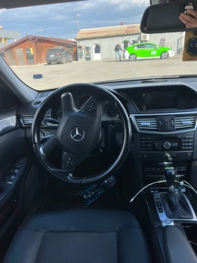 Mercedes-Benz E 220, снимка 12