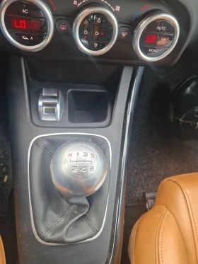 Alfa Romeo Giulietta 2.0 JTD, снимка 11 - Автомобили и джипове - 53695192