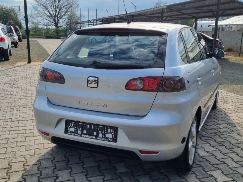 Seat Ibiza 1.2 газ/бензин, снимка 8 - Автомобили и джипове - 40323416