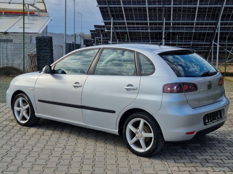 Seat Ibiza 1.2 газ/бензин, снимка 10 - Автомобили и джипове - 40323416