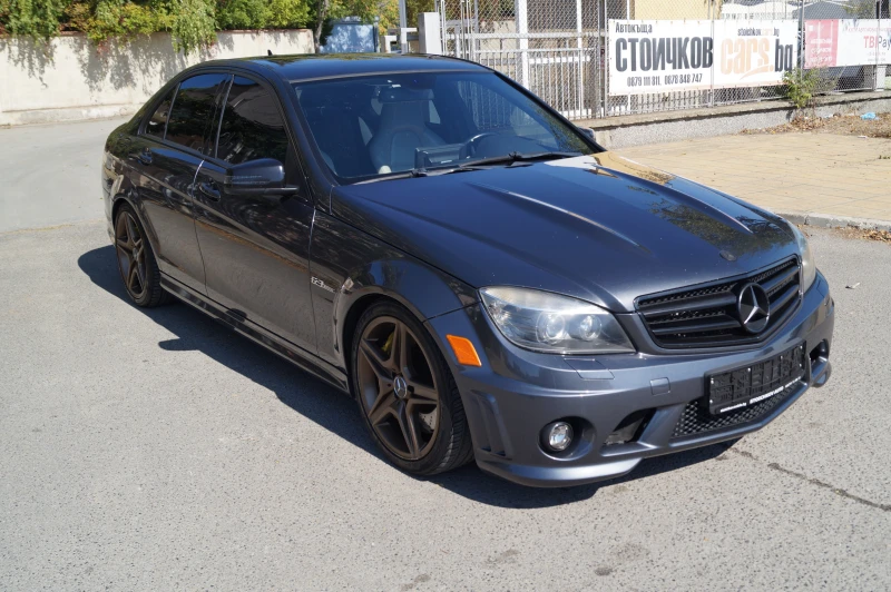 Mercedes-Benz C 63 AMG, снимка 3 - Автомобили и джипове - 45933789