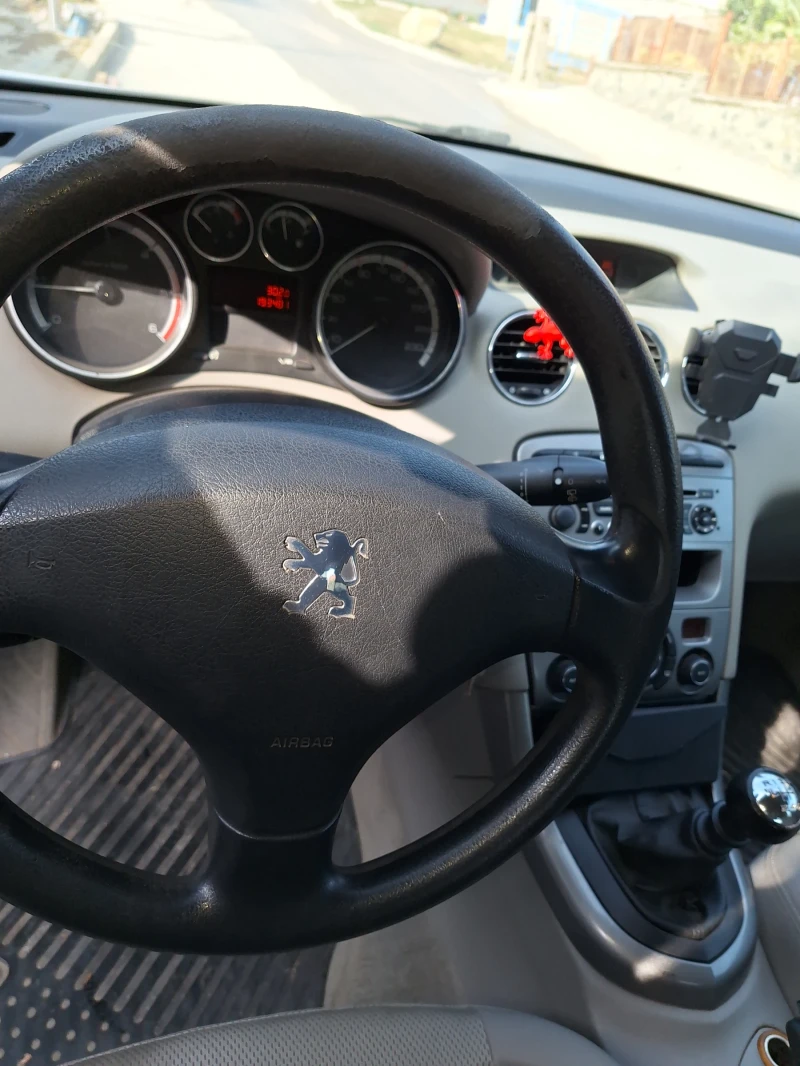 Peugeot 308 1.6hdi, снимка 9 - Автомобили и джипове - 47110017