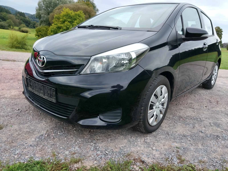 Toyota Yaris, снимка 2 - Автомобили и джипове - 49499054