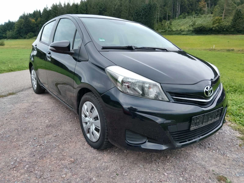 Toyota Yaris, снимка 3 - Автомобили и джипове - 47818077