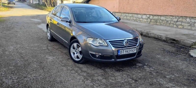 VW Passat 2.0 TDI, снимка 2 - Автомобили и джипове - 49136373