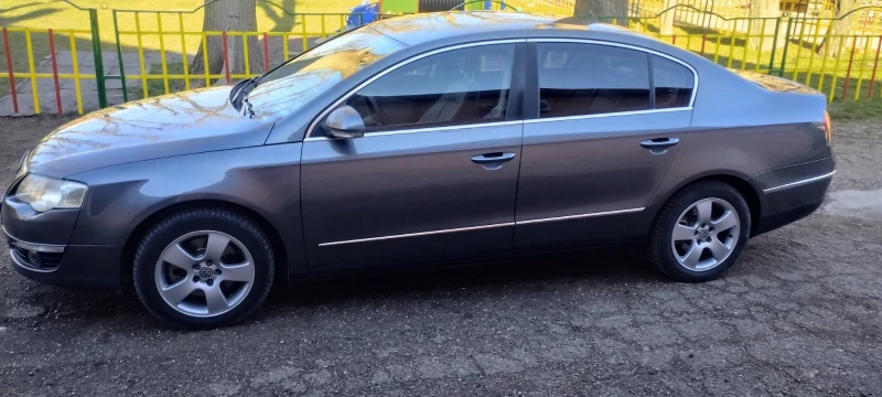 VW Passat 2.0 TDI, снимка 6 - Автомобили и джипове - 49136373