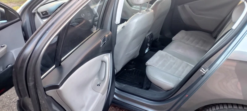 VW Passat 2.0 TDI, снимка 13 - Автомобили и джипове - 49136373