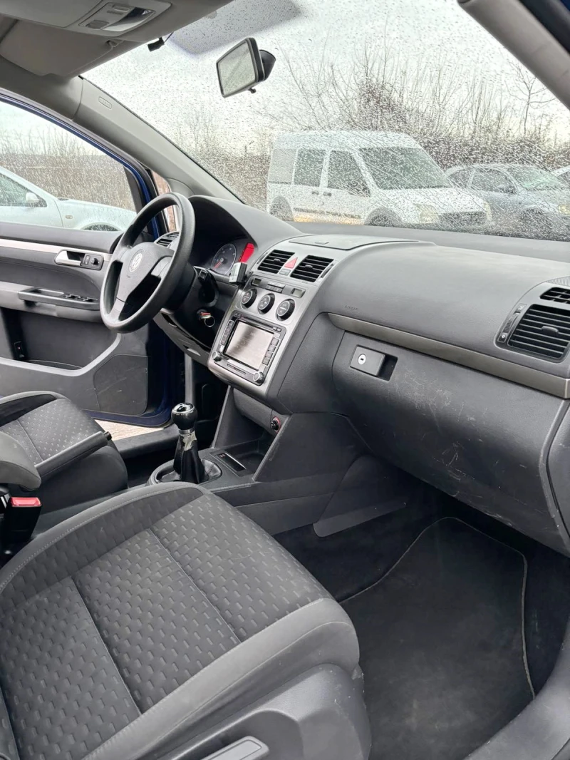 VW Touran 1.9 TDI   105 кс  НОВ ВНОС  ЛИЗИНГ, снимка 10 - Автомобили и джипове - 52037525