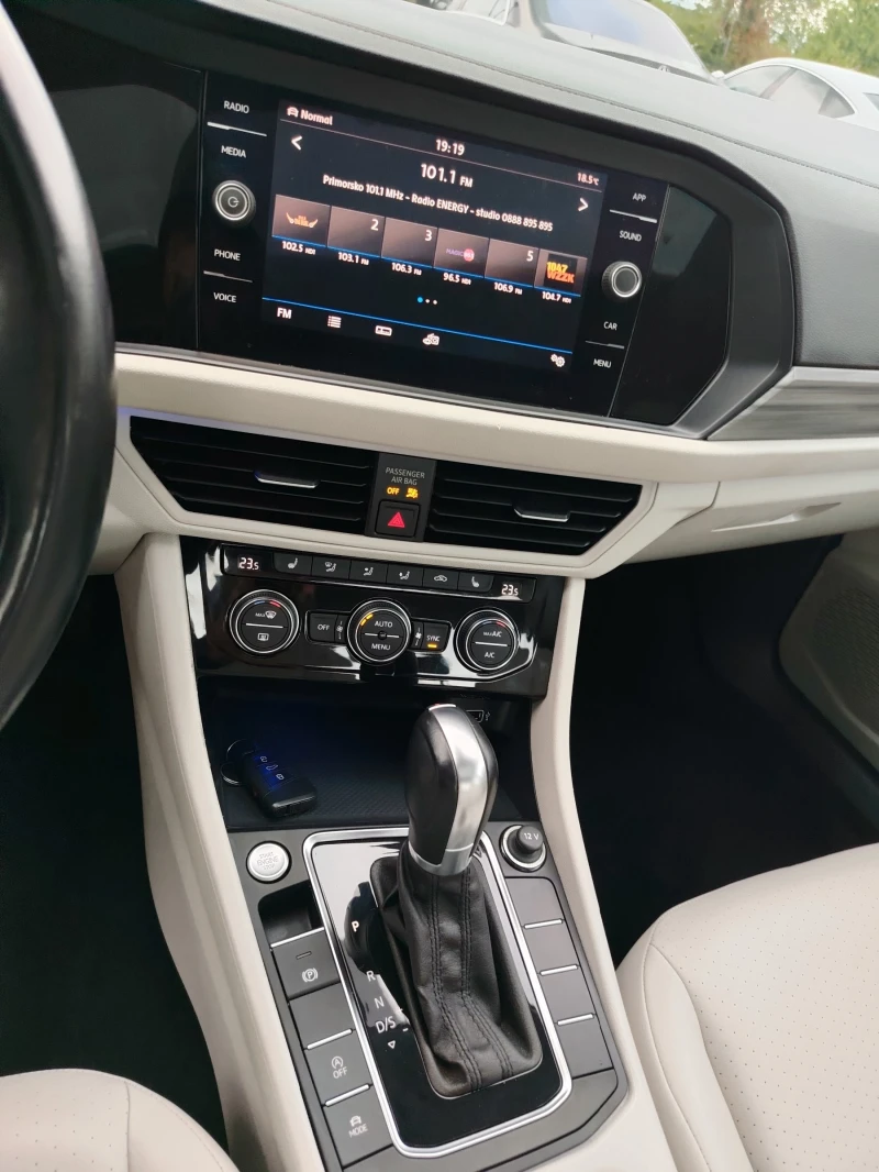 VW Jetta Sel, снимка 13 - Автомобили и джипове - 52408780