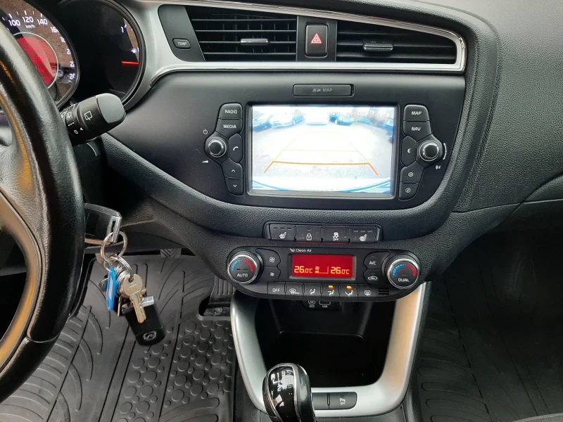 Kia Ceed 1.6 crdi евро6 , снимка 11 - Автомобили и джипове - 52322296