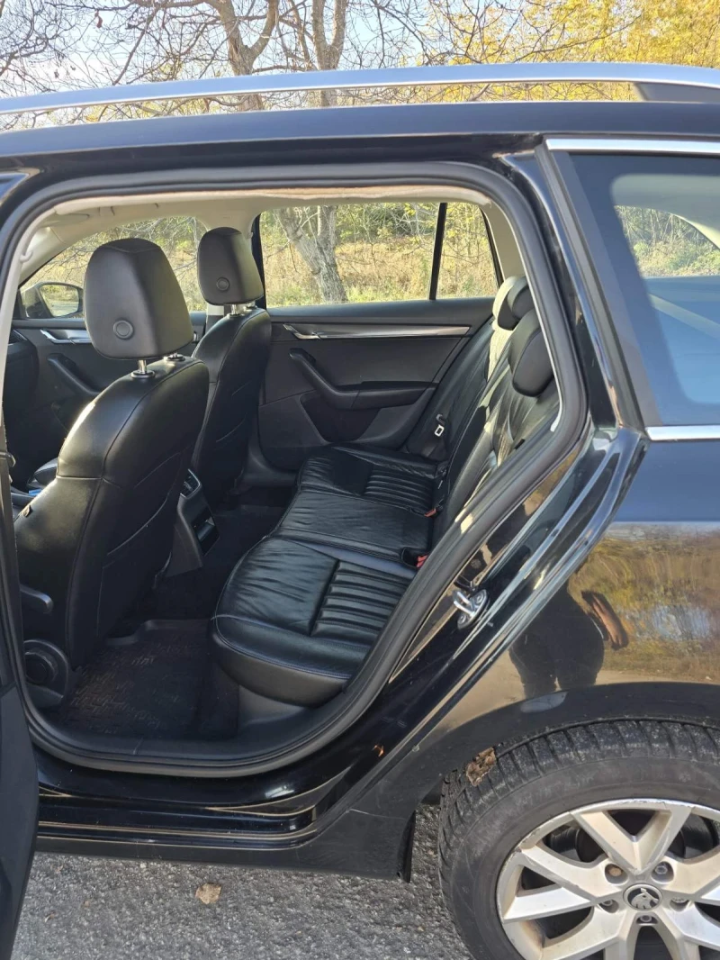 Skoda Octavia, снимка 7 - Автомобили и джипове - 52395017